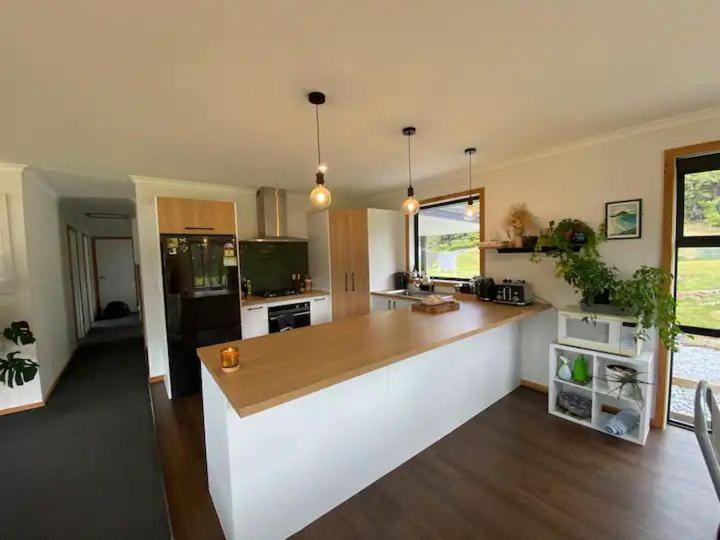 Enchanted Retreat In Greymouth Shared With Host Exterior foto